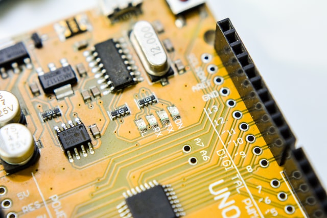 Neustart der Produktion – Chancen digitaler Umbrüche für Industrieexpert:innen