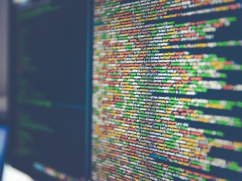 Neustart der Produktion – Chancen digitaler Umbrüche für Industrieexpert:innen Neustart der Produktion – Chancen digitaler Umbrüche für Industrieexpert:innen