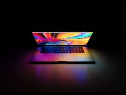 Neustart der Produktion – Chancen digitaler Umbrüche für Industrieexpert:innen Neustart der Produktion – Chancen digitaler Umbrüche für Industrieexpert:innen