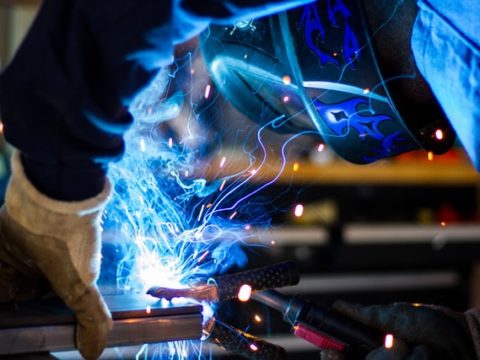 Neustart der Produktion – Chancen digitaler Umbrüche für Industrieexpert:innen