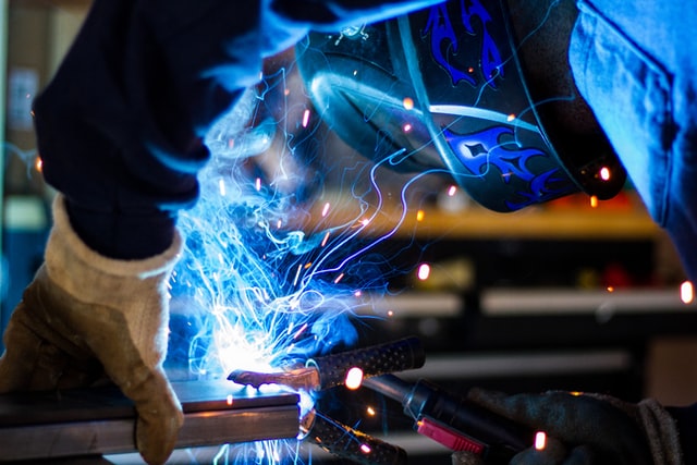 Neustart der Produktion – Chancen digitaler Umbrüche für Industrieexpert:innen